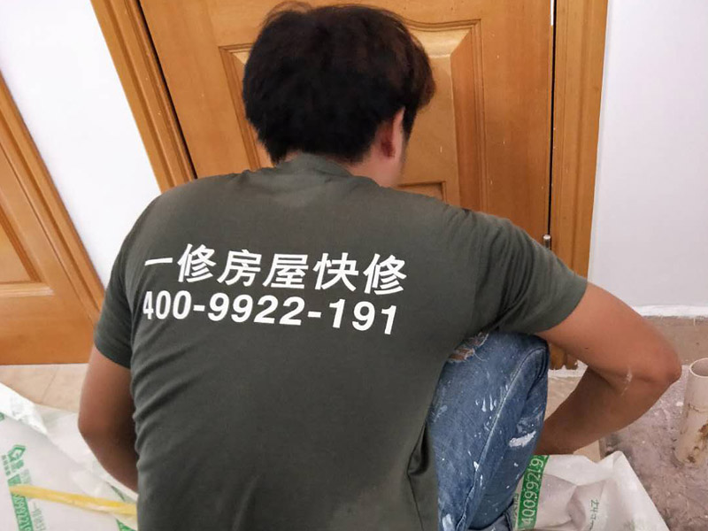 哪家鄭州維修公司是維修移門，鄭州衣柜門維修多少錢啊