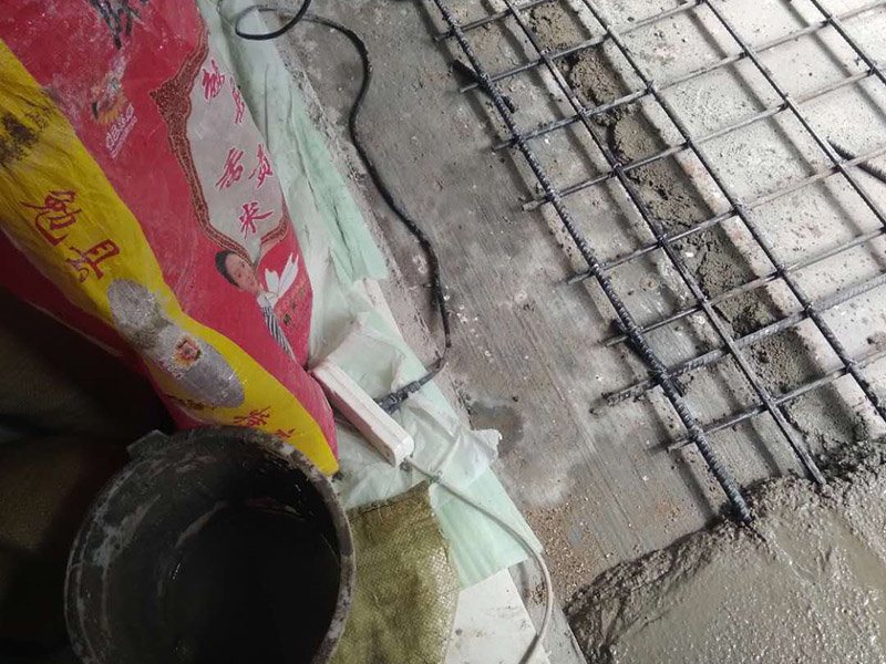 混凝土澆筑：清理場地→ 基坑開挖 → 測量放樣 → 基底整平→ 測量基坑標高 →地基承載力檢驗 → 澆注基座砼 → 安裝圓管 → 圓管運輸 → 砼拌和 →砼運輸→ 澆筑管壁外側砼 → 監理檢驗 → 嵌縫 → 洞口鋪砌 → 臺背回填→ 驗收分層壓實 → 監理檢驗臺背涵頂填土