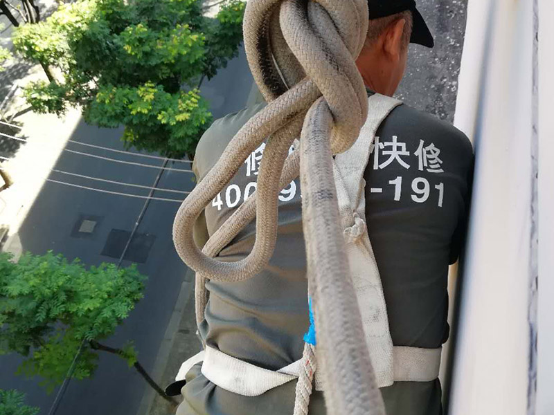 ?？趯I補漏公司好還是街邊游擊隊好