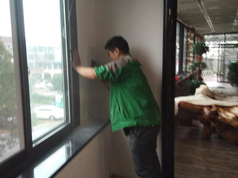 石家莊墻紙安裝一般多少錢，石家莊墻紙怎么安裝效果好