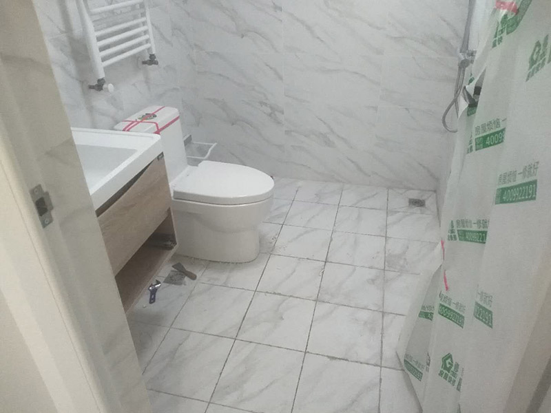 瓷磚裂縫是如何造成的，需要衛生間瓷磚裂縫修復怎么找人