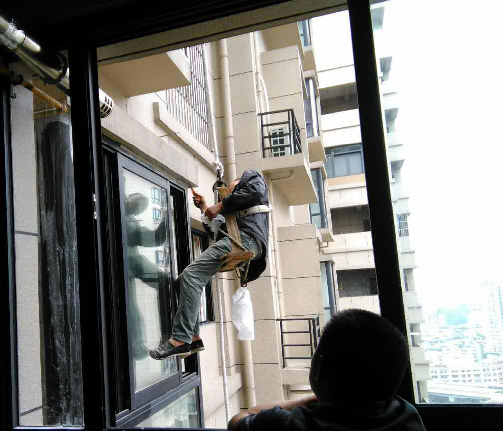 鄭州專門維修公司哪家專門處理門窗，鄭