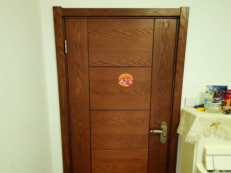 室內木門不小心刮壞了，有沒有可以自己