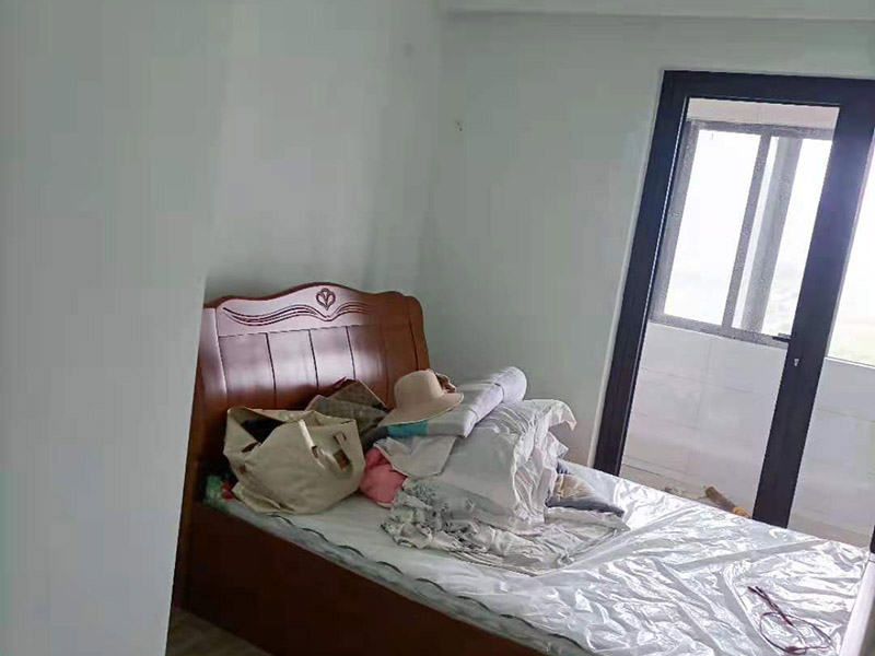 墻面瓷磚不拆如何翻新？廣州荔灣區墻磚