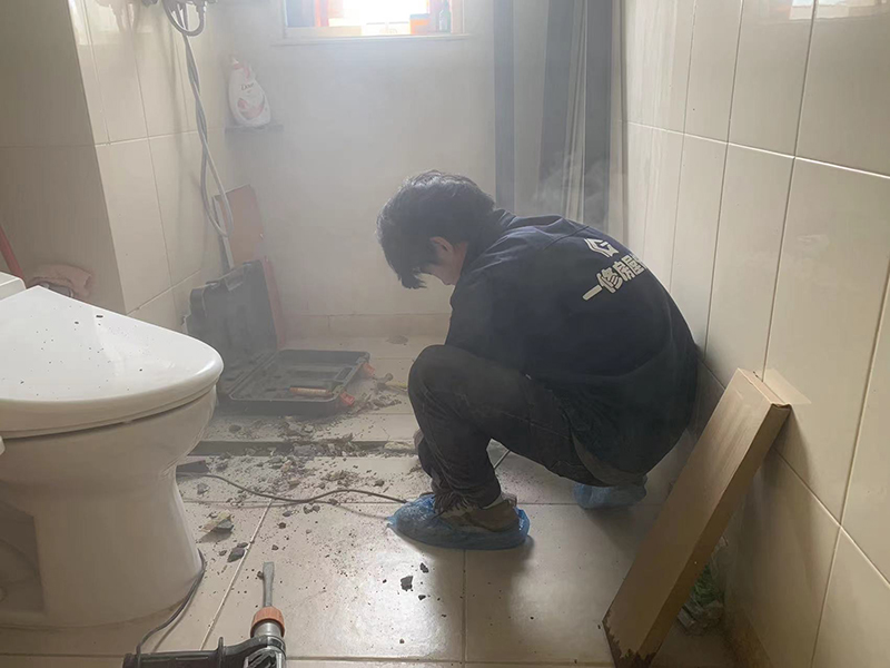 花都區地磚防水多少錢一平米？不敲瓷磚