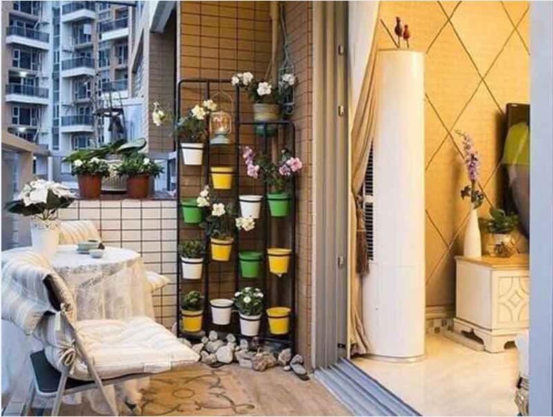 太倉市沙溪鎮陽臺翻新裝修-地面貼磚